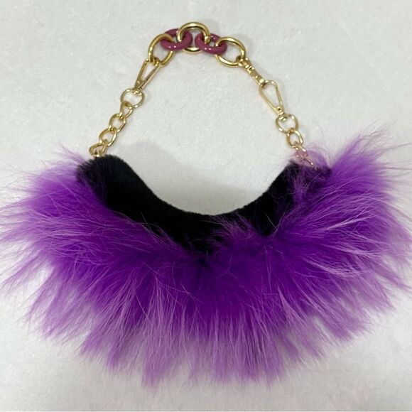 Lilac Handmade Dyed Finn Raccoon Fur Camera Bag/Crossbody & Fur Pompom Charm - Picture 15 of 17